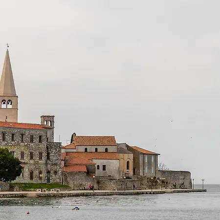 Exclusive Seafront Bacchus Apartment Porec