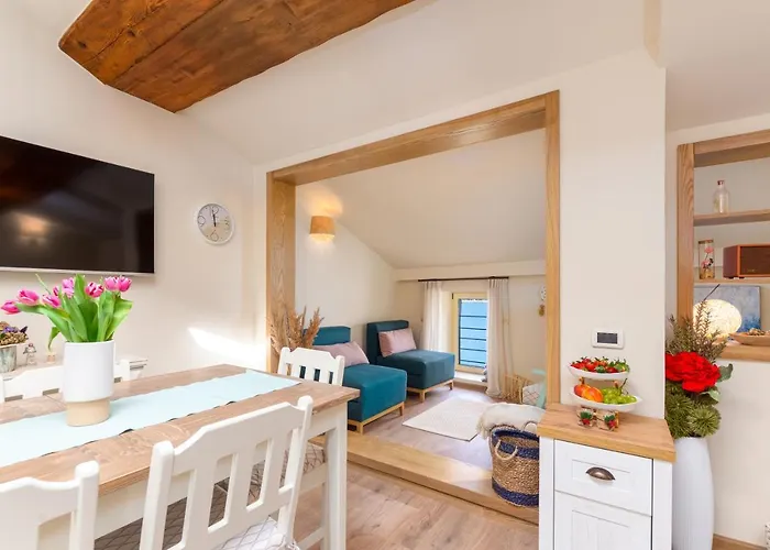 Exclusive Seafront Bacchus Apartman *