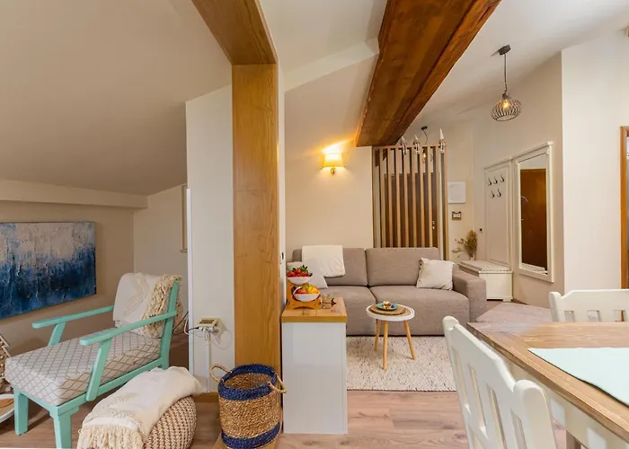 Exclusive Seafront Bacchus Apartman *