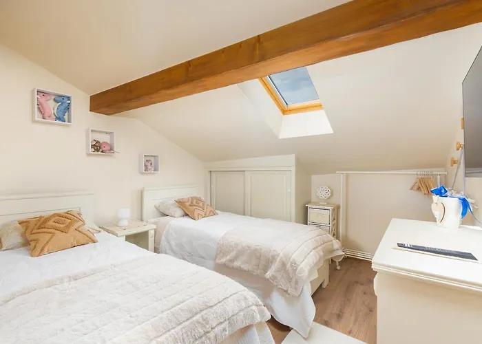 Exclusive Seafront Bacchus *