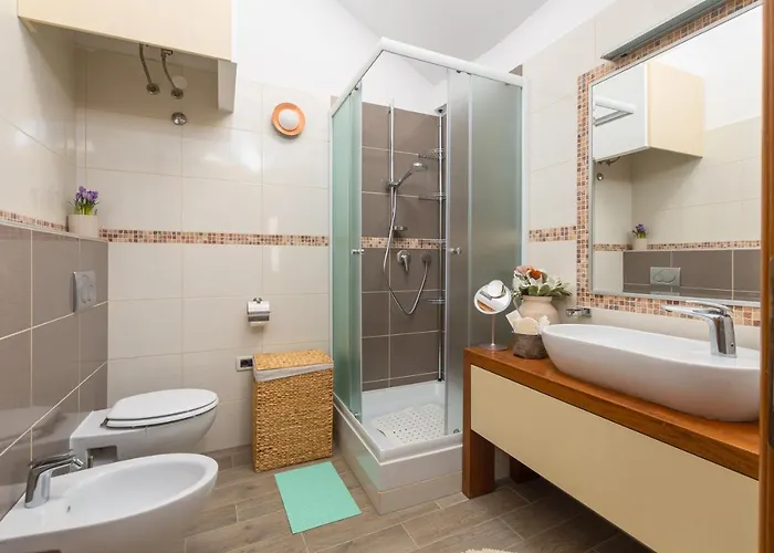 Exclusive Seafront Bacchus Apartman Poreč