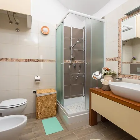 Exclusive Seafront Bacchus Apartment Porec